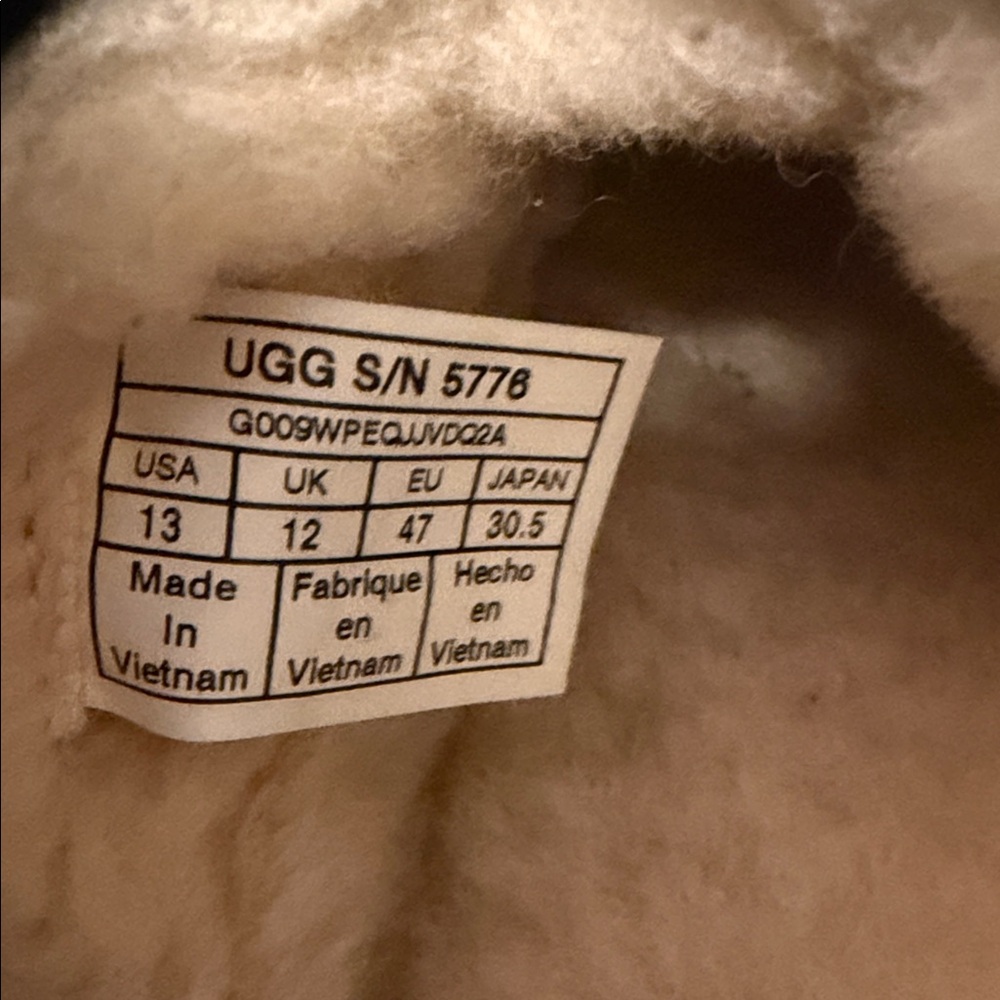 UGG Black and Cream Shearling Slippers - Picture 4 of 5